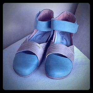 Naot Tenei Mary Janes size 39/ 8